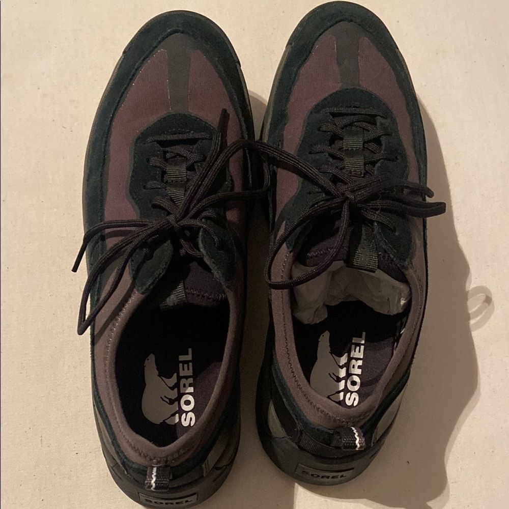 Sorel Black and Brown Sneakers Sleek Minimalist Design